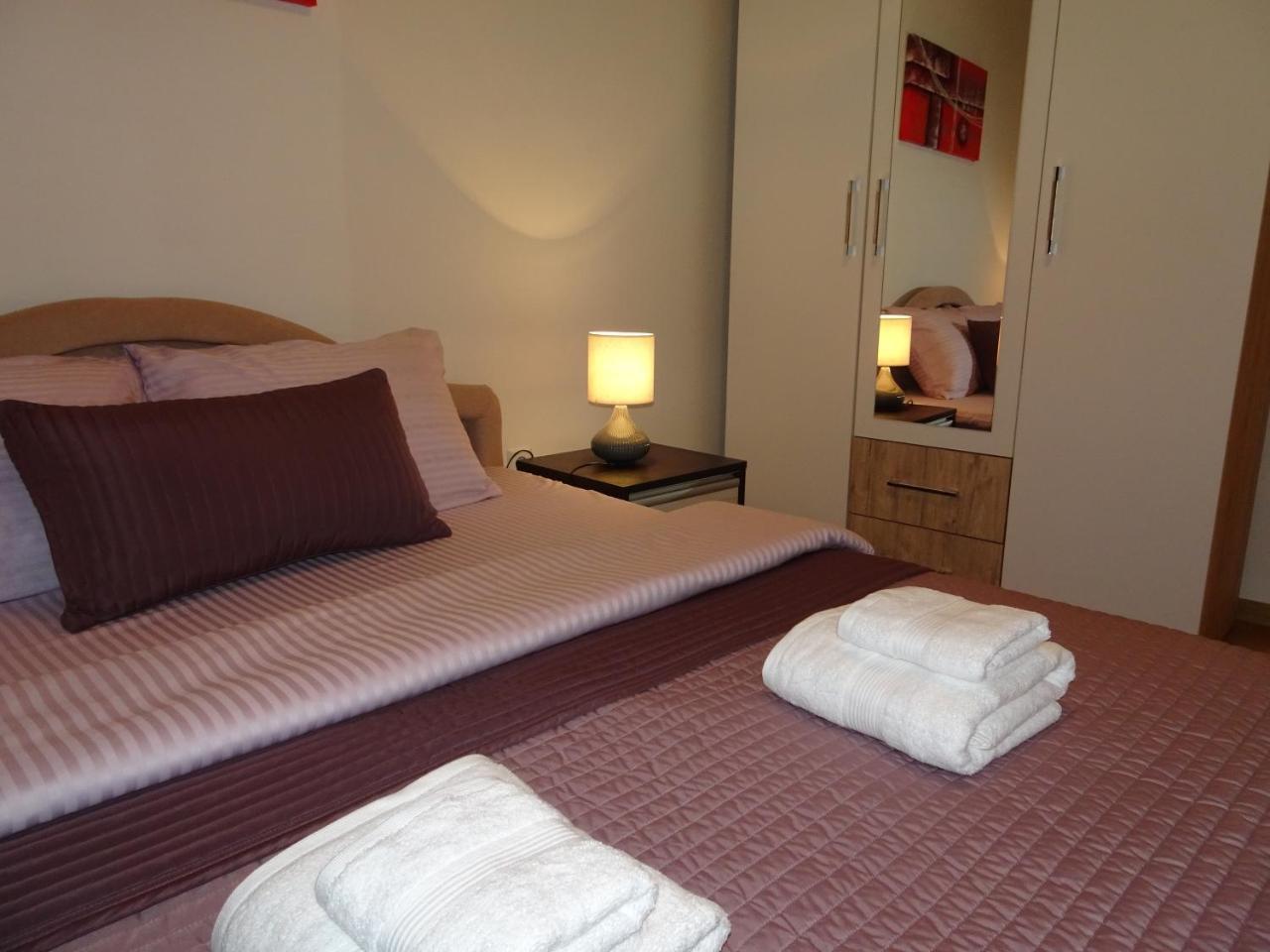 Quiet Apartment In City Center, Free Private Parking 사라예보 외부 사진